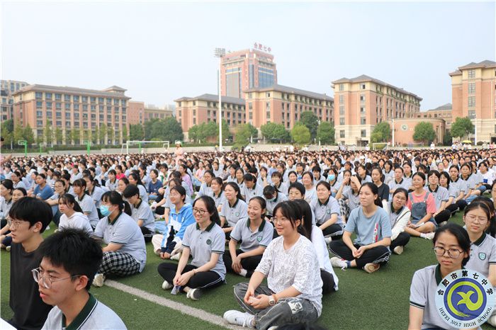 园丁遍栽桃李  学子尽作栋梁(图15)