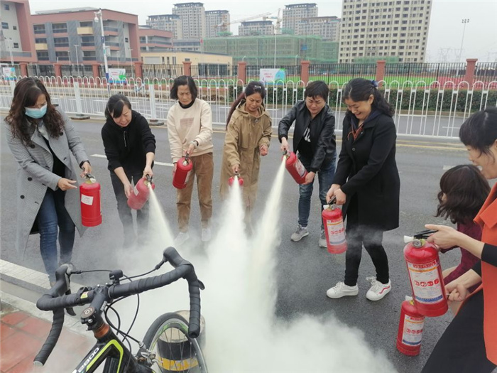 保卫科：全心全意保平安，尽职尽责显担当(图7)