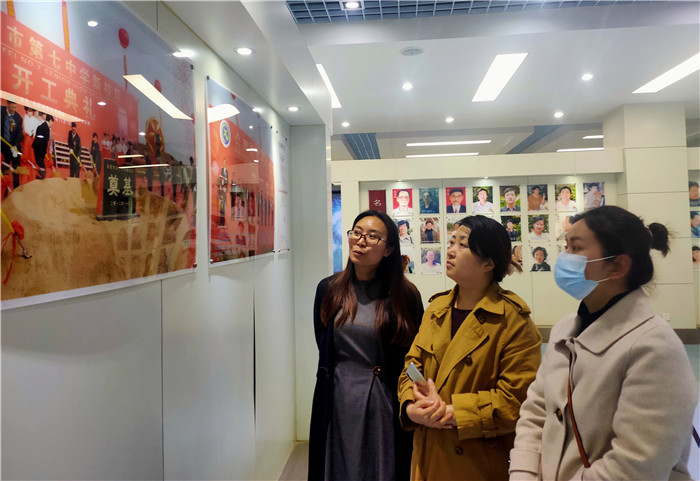 团委：参观合肥七中校史馆，薪火相传合肥团史(图1)
