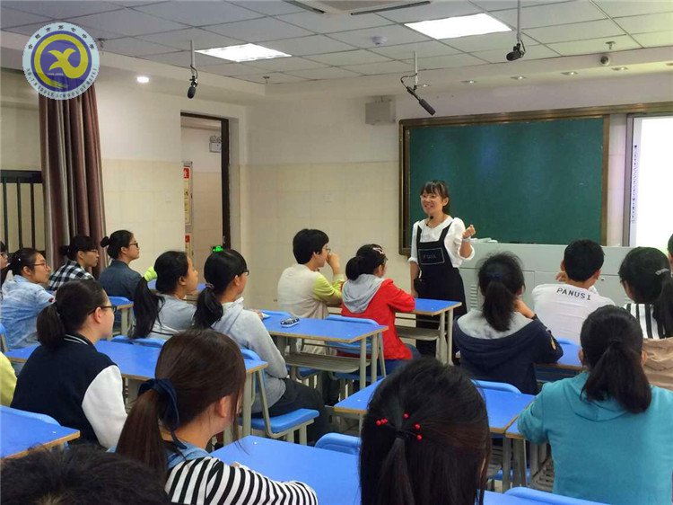 与早恋平行 与青春共舞(图1)