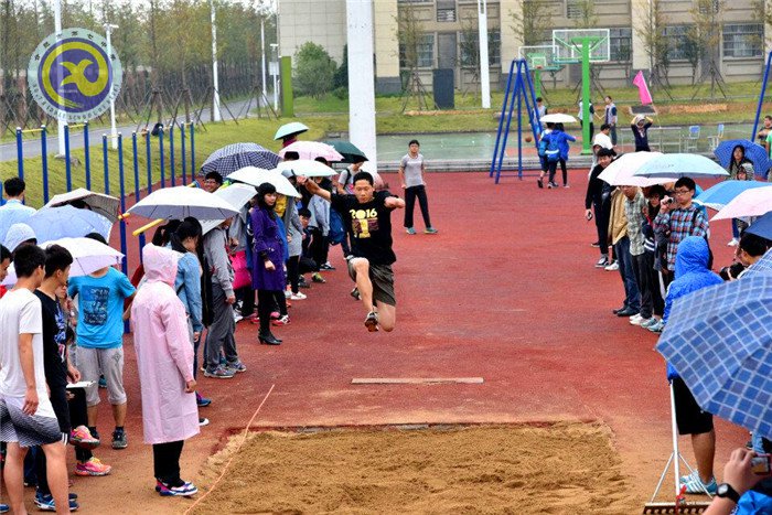 弘扬运动精神  彰显青春风采(图18)