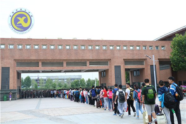 前瞻统筹喜迎新学期 精细实施多彩第一课(图12)