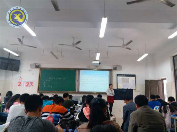 教学视导指引方向 全员参与助力高考(图2)
