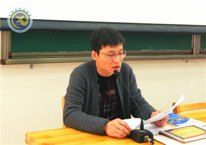 积极自评互评 提升党性修养(图2)