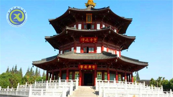 游千年古刹一绝,览定园湖光山色(图1)