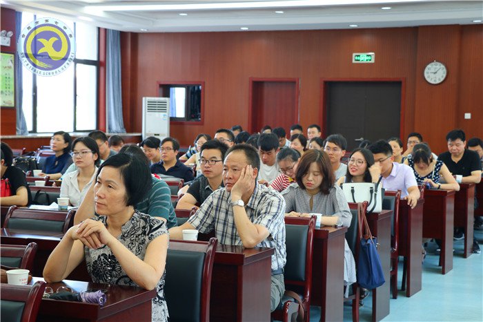 公正客观年度考核 评优评先师德典范(图6)
