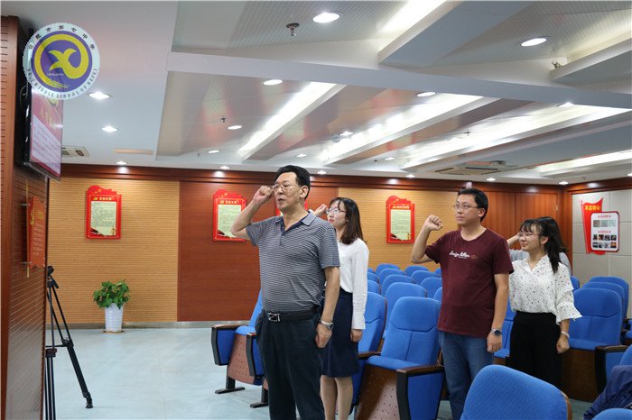 表彰优秀树典型 激励党员争先进(图2)