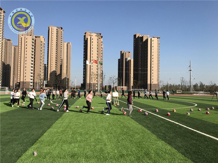 青年教师展英姿,共同研讨齐进步(图1)