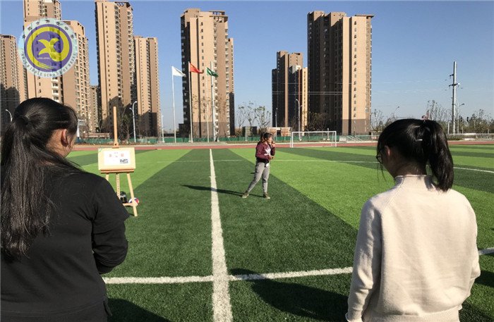 青年教师展英姿,共同研讨齐进步(图2)
