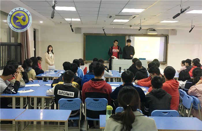 主题班会精彩纷呈 德育阵地焕发新生(图3)