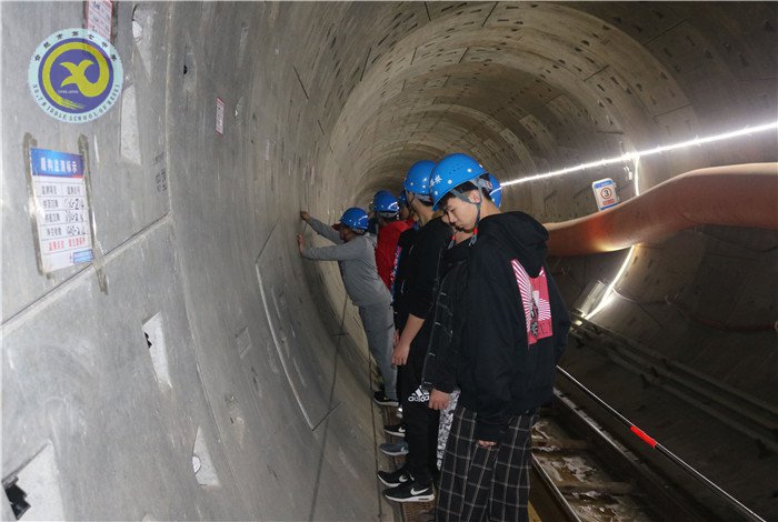 关爱留守生,你我在行动(图13)