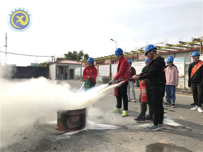 关爱留守生,你我在行动(图9)