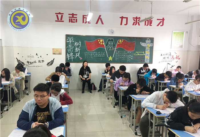 家长监考 共绘家校合作新篇章(图3)
