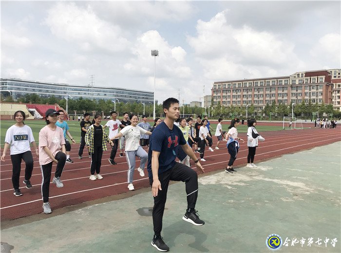 全员公开课，体育组骨干教师展风采(图3)