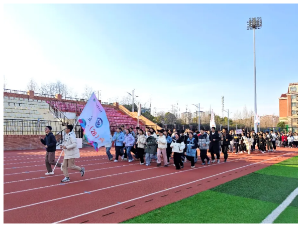 春日跑步强体魄  蓄力迎战新征程(图2)