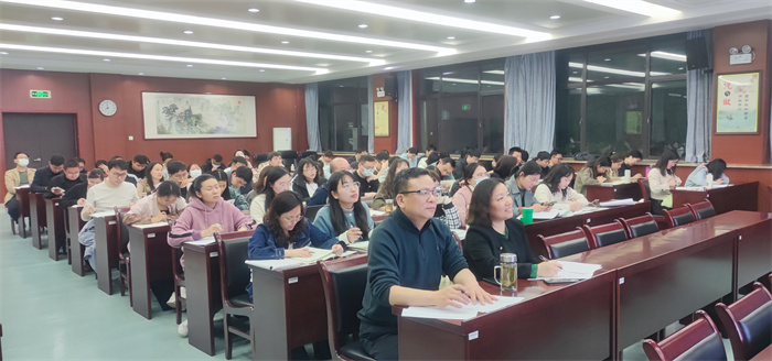 合肥七中召开第五届班主任基本功大赛备赛专题会(图1)
