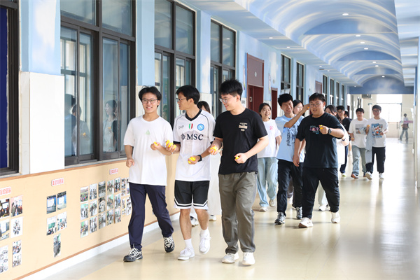 525心理健康日|“一起来解‘鸭’”趣味减压活动欢乐回归(图8)