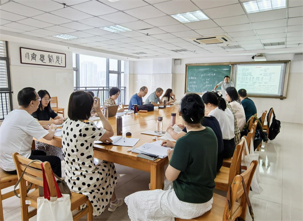 历史组大组活动.jpg 历史组大组活动.jpg