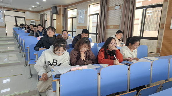 合肥七中高二年级召开第三次全体教师会暨学情分析会(图4) 合肥七中高二年级召开第三次全体教师会暨学情分析会(图4)