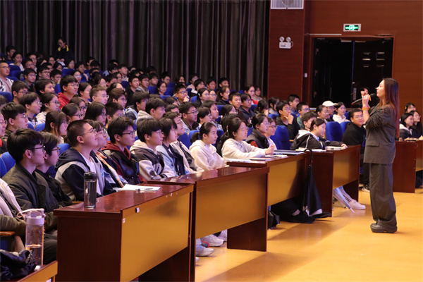 合肥七中第48期团校第五课开课(图3) 合肥七中第48期团校第五课开课(图3)