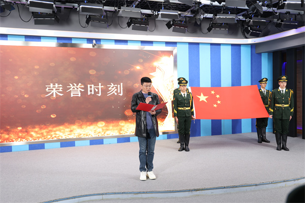 合肥七中举行国旗班交接仪式(图2)