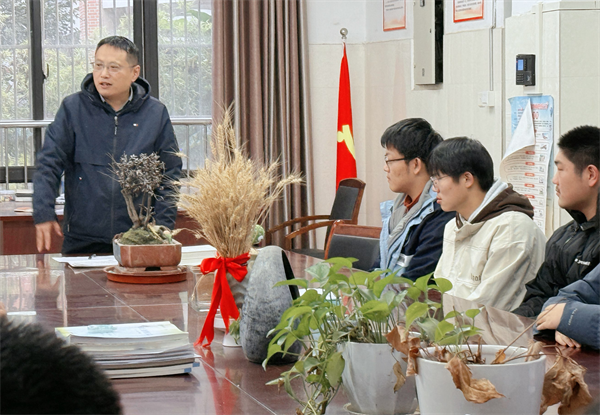 合肥七中高三年级召开分组团学生会议(图2)