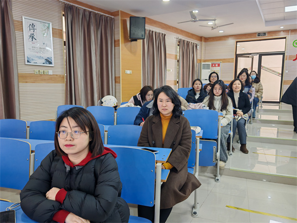 合肥七中高二年级召开新学期全体教师会(图3)