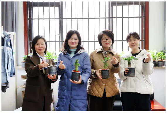 &ldquo;植&rdquo;此青绿，致敬最美的你