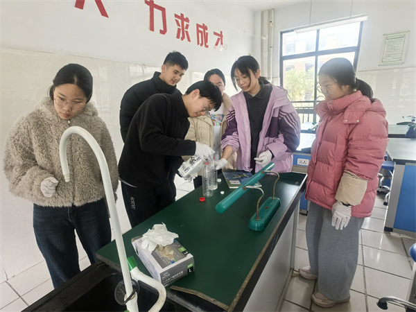 指尖酿奶香！合肥七中生物实践解锁酸奶发酵奥秘