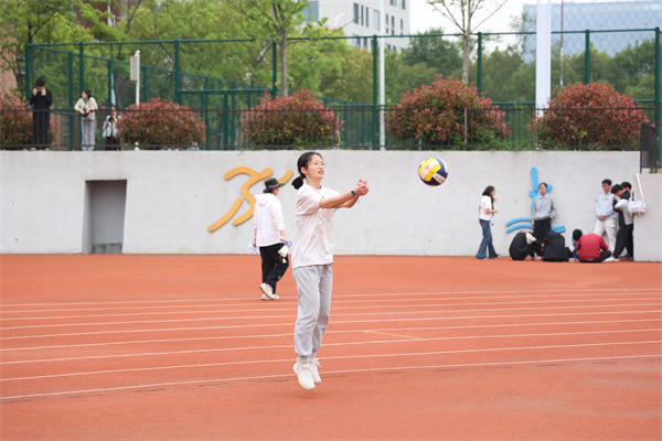 春季运动会“热力”拉满！一起奔赴青春“高光时刻”(图10)