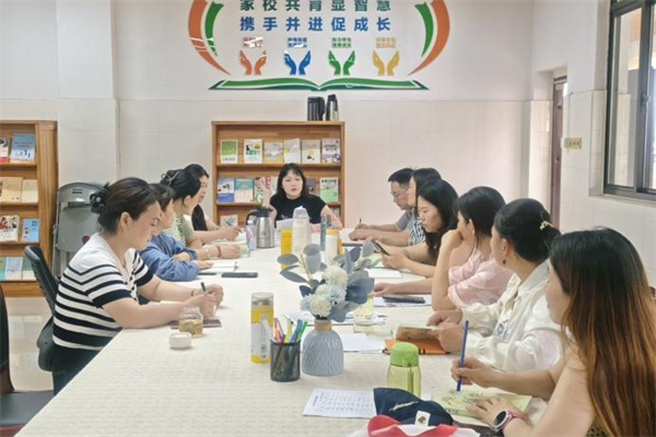 孩子越管越逆反?家长读书会带您找准“解题思路”