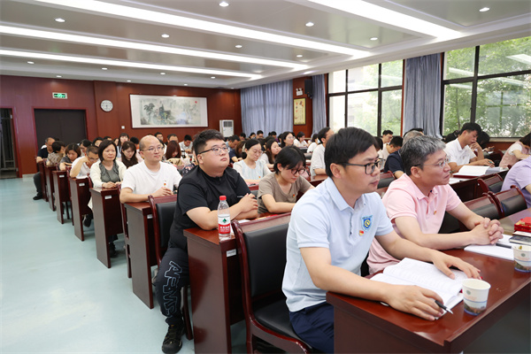 会场.jpg 会场.jpg