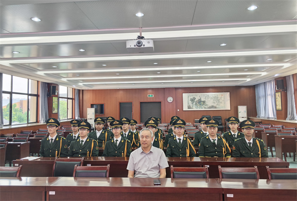 合肥七中国旗护卫队年度总结汇报会圆满举行(图2)