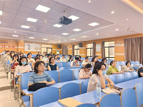 合肥七中2027届高三召开第一次集体备课启动会(图2)
